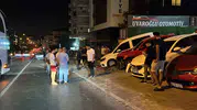 Alanya'da gece yarısı dehşeti: Kontrolden çıkan otomobil galeriye daldı
