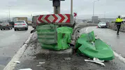 Samsun'da viyadük üzerinde korkutan trafik kazası: İki araç hurdaya döndü