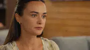 Hande Soral'ın gala tercihine sosyal medyadan sert tepki: O pantolon moda dünyasını ikiye böldü