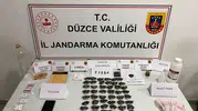Çilimli'de zehir tacirine jandarma baskını: Evinden adeta bir uyuşturucu laboratuvarı çıktı