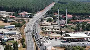 Muğla'da yedi aracın karıştığı zincirleme kaza trafiği felç etti