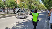 Turgut Özal Caddesi'nde dehşet anları: Kontrolden çıkan otomobil takla attı