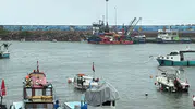 Akçakoca sahillerinde dev dalgalar: Karadeniz'in hırçın yüzü geri döndü