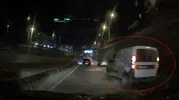 Bursa trafiğinde dehşet anları: Sürücünün tehlikeli şovu kamerada