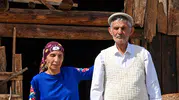 Görmeyen gözlerine inat dünyayı keşfettiler: Artvin'in sarp yollarında yarım asırlık omuz omuza yaşam