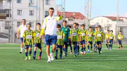 Sarı-lacivertli gençler Darıca çimlerinde tecrübe kazandı