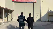 Polis kılığındaki dolandırıcıya altınlarını kaptırdı: Operasyon yalanı pahalıya patladı