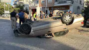 Gazipaşa'da trafik dehşeti: Çarpışmanın şiddetiyle araç ters döndü