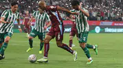 Konyaspor Trabzonspor karşısında erken gelen golle soyunma odasına avantajlı girdi