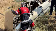 Hatay'da korkunç kaza: Hurdaya dönen araçtan sağ çıktılar