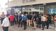 Turgutlu'da okul servisi bekleyen öğrencilere dehşet saçan saldırı: 11 yaralı