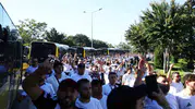 Kadıköy'de dev randevu öncesi siyah-beyazlı çıkarma
