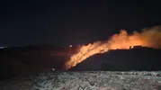 Adana'da korkutan yangın: Rüzgarlı Tepe'de alevler gökyüzünü kapladı