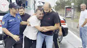 Arnavutköy'de yağmurun getirdiği kabus: Devrilen kamyona çarptı, kardeşin feryadı yürekleri dağladı