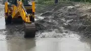 Sakarya'da gökyüzü boşaldı: Dereler taştı, yollar çöktü