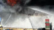 Yenişehir'de gökyüzünü kaplayan dumanlar: Soğuk hava deposunda korkutan yangın