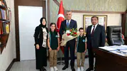 Erzurum'da okul heyecanı: Minik öğrenciler makamda ağırlandı