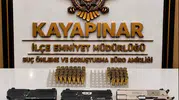 Diyarbakır'da suç şebekesine şafak baskını: Cezaevi firarisi kıskıvrak yakalandı