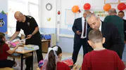 Emekli polislerden minik öğrencilere anlamlı destek: Okul heyecanına ortak oldular