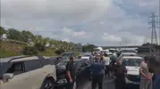 Sultangazi'de trafik kilitlendi: Altı aracın karıştığı zincirleme kaza