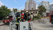 Kayseri'de metruk binada korkutan alevler: İtfaiye ekipleri zamanla yarıştı