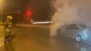 Hatay'da seyir halindeki araç bir anda alev topuna döndü