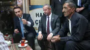 Hakkari'de maden müjdesi: Bakan Bayraktar esnafla çay içip gelecek planlarını anlattı