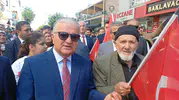 Aksaray sokaklarında yankılanan o ses: Atatürk'ün hatırasını 76 yaşında yaşatıyor