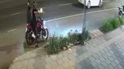 Mersin'de aynı noktada ikinci dehşet: Kasklı saldırganın silahı tutukluk yapınca bakın ne yaptı