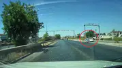 Manavgat'ta dehşet anları: Otomobilin ani manevrası motosikletliyi yola savurdu