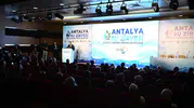 Antalya'nın geleceği bu zirvede masaya yatırıldı: Artık tek bir damla suyun bile israf edilmesine tahammül yok