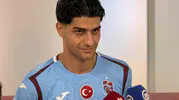 Bordo-mavili formayı sırtına geçirdi: Ali Habeşoğlu Trabzon'a ayak bastı