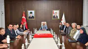 Aydın Valiliği'nde Vefa Buluşması: Kahramanların Emanetleri Baş Tacı Edildi
