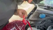 Adana dönüşü yolda kalan tamirci, imkansızlığı şalgam suyuyla çözdü