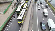 İstanbul trafiğinde sabah kâbusu: Arızalanan otobüs hayatı felç etti