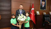 Zonguldak'ta ders zili makam odasında çaldı: Vali Hacıbektaşoğlu minik öğrencileri ağırladı