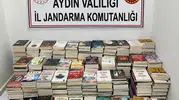 Gece pazarında korsan kitap operasyonu: Yüzlerce eser toplandı