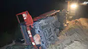 Alevlerle savaşırken canlarını hiçe saydılar: Orman işçilerini taşıyan arazöz devrildi