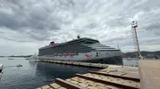 Bodrum limanında dev hareketlilik: Scarlet Lady binlerce turisti ağırladı