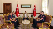 Bilecik'te İtfaiye Haftası Mesaisi: Vali Sözer'den Kahramanlara Özel Kabul