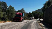 Mudurnu yolunda şiddetli çarpışma: Bir sürücü hastanelik oldu