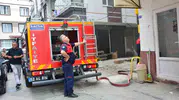 Mutfaktaki ihmal az kalsın faciaya yol açıyordu: Komşuların dikkati felaketi önledi