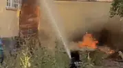 Çorum'da korkutan alevler: Evin yanındaki ardiyeyi yuttu