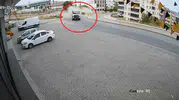 Bursa'da dehşet anları: Refüjü aşan hafriyat kamyonu ortalığı birbirine kattı