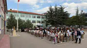 Sivrihisar'da ders zili çaldı: Binlerce öğrenci için yeni dönem heyecanı başladı
