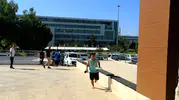 Sınav kapısında dramatik anlar: Yalınayak koştu ama saniyelerle kaybetti