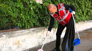 Denizli'de kuşaklar arası imece: Gençler ve yaşlılar aynı sokak için ter döktü