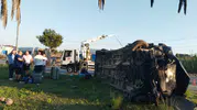 Manavgat'ta dehşet anları: Tur midibüsü refüje uçtu, 17 kişi yaralandı