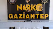 Narkotik ekiplerinden zehir tacirlerine geçit yok: Araçta cephanelik çıktı