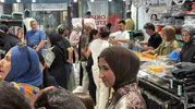Bolu'da okul zili öncesi büyük hareketlilik: Yukarı Çarşı'da adım atacak yer kalmadı